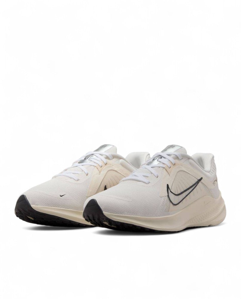 Nike Quest 5 - Sail Black Coconut Milk