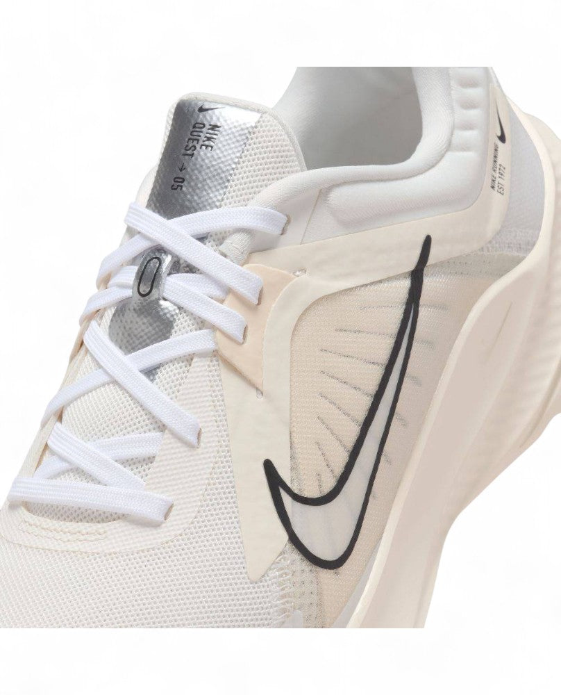 Nike Quest 5 - Sail Black Coconut Milk